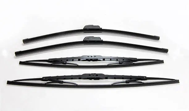 Signs Your Boat Windshield Wipers Are Failing