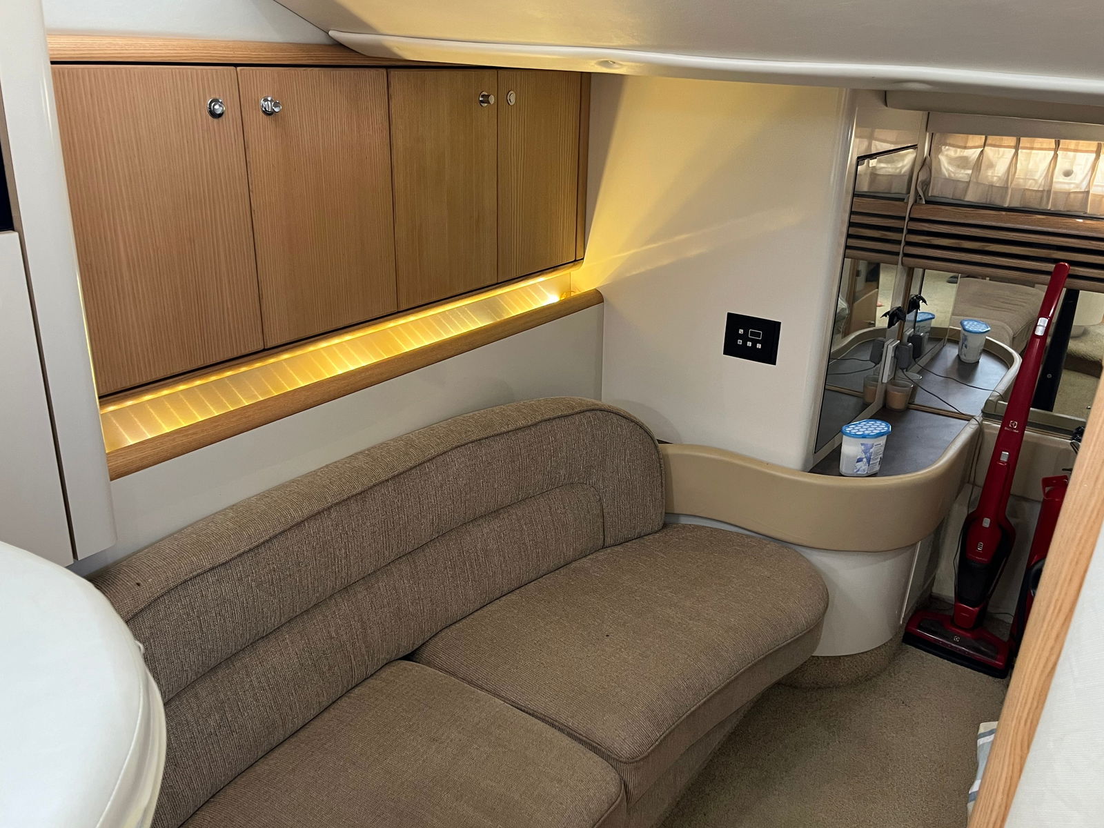 1997 Bayliner 42 Avanti Express Hardtop