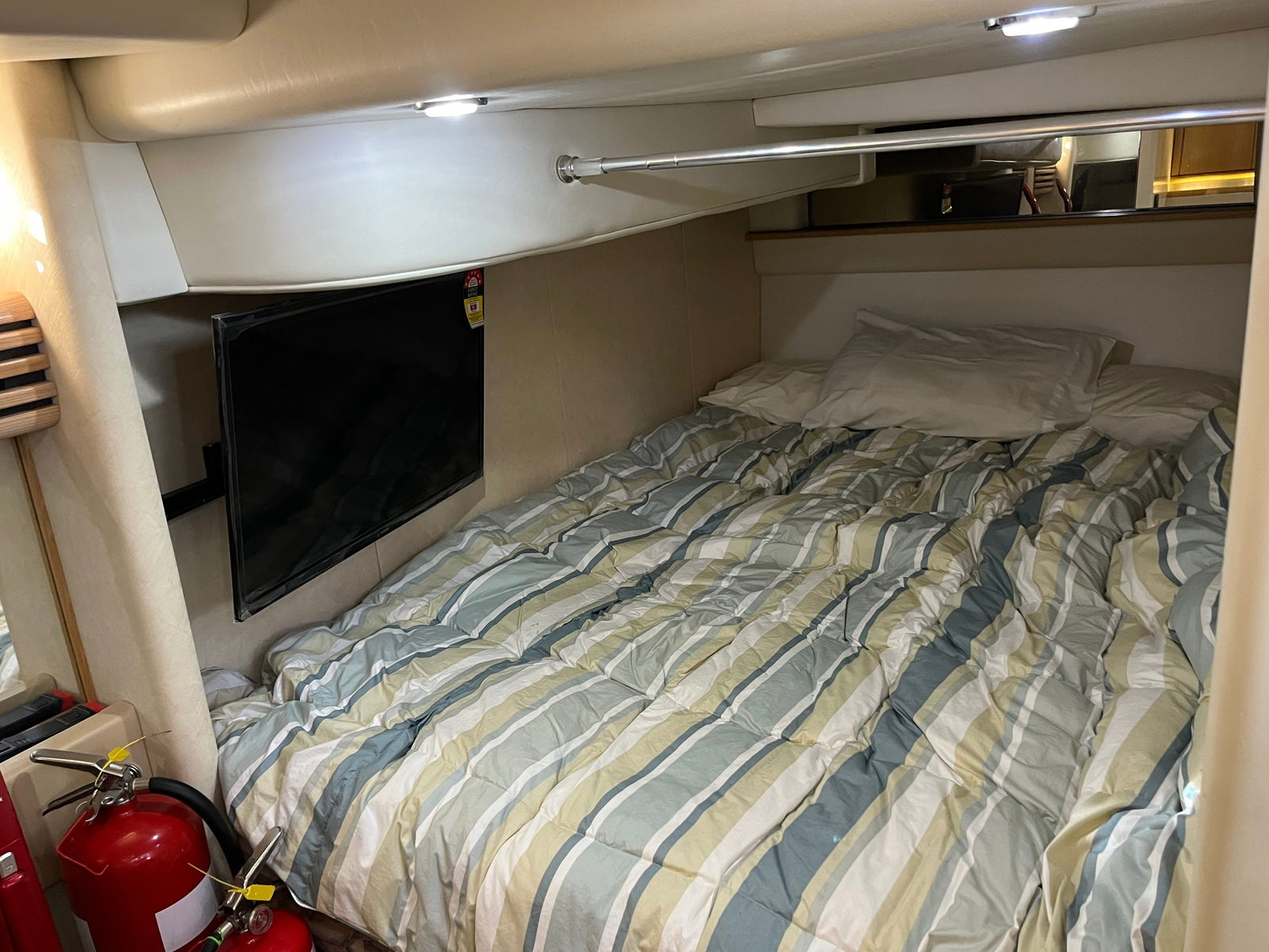 1997 Bayliner 42 Avanti Express Hardtop