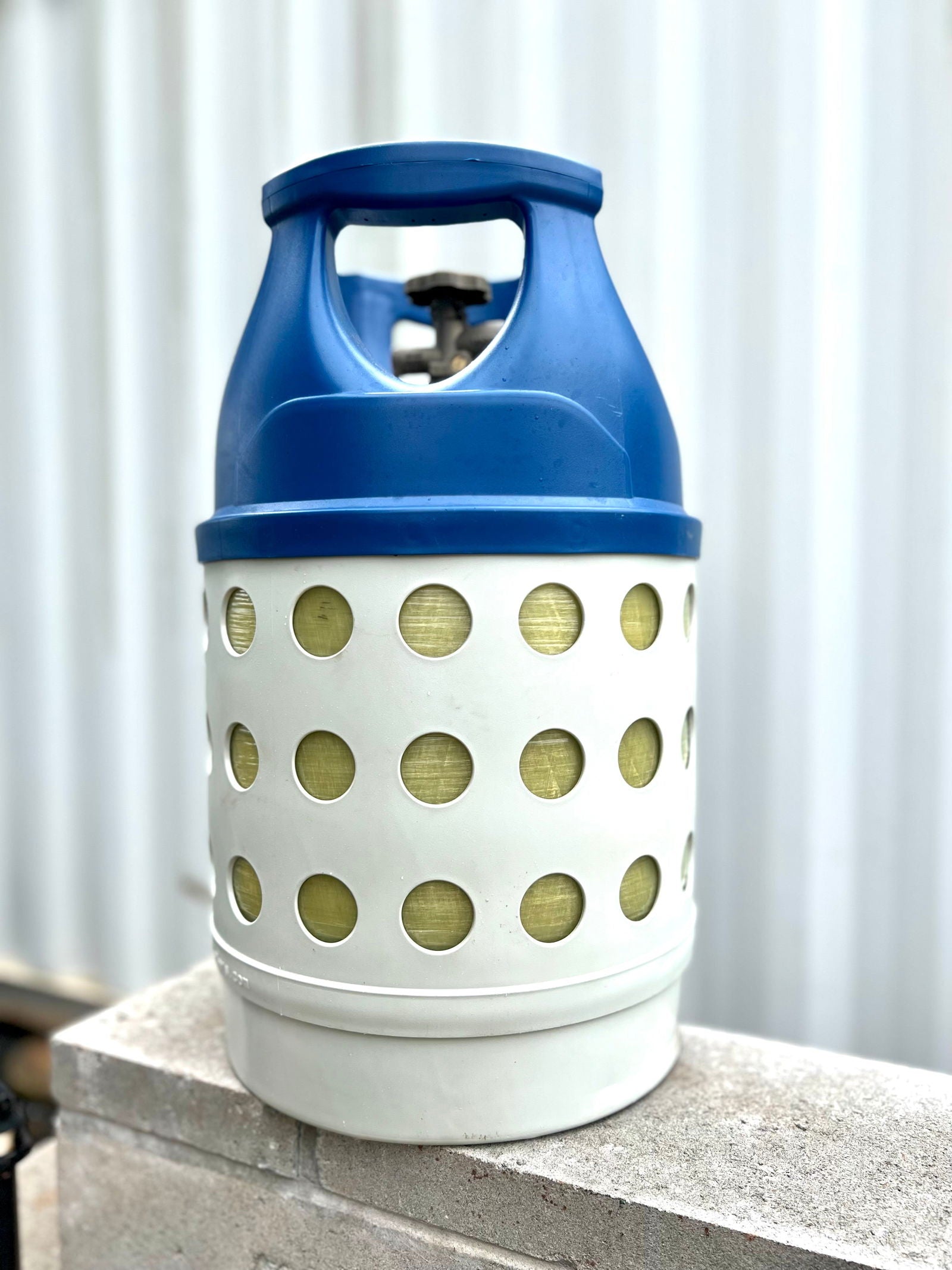 7.5KG COMPOSITE GAS BOTTLE