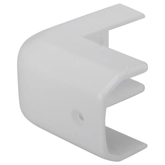 Plastic corner gunwale cap