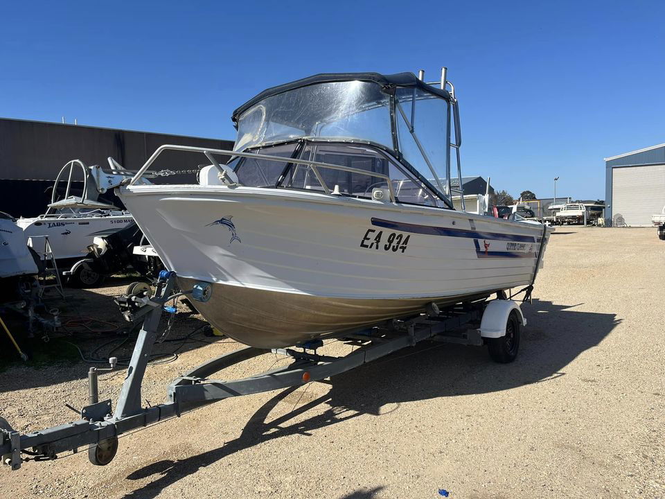 *SOLD* 560 Quintrex “Quinnie Classic”